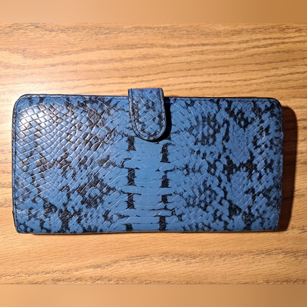 Coach Wallet - Picture 2 of 8